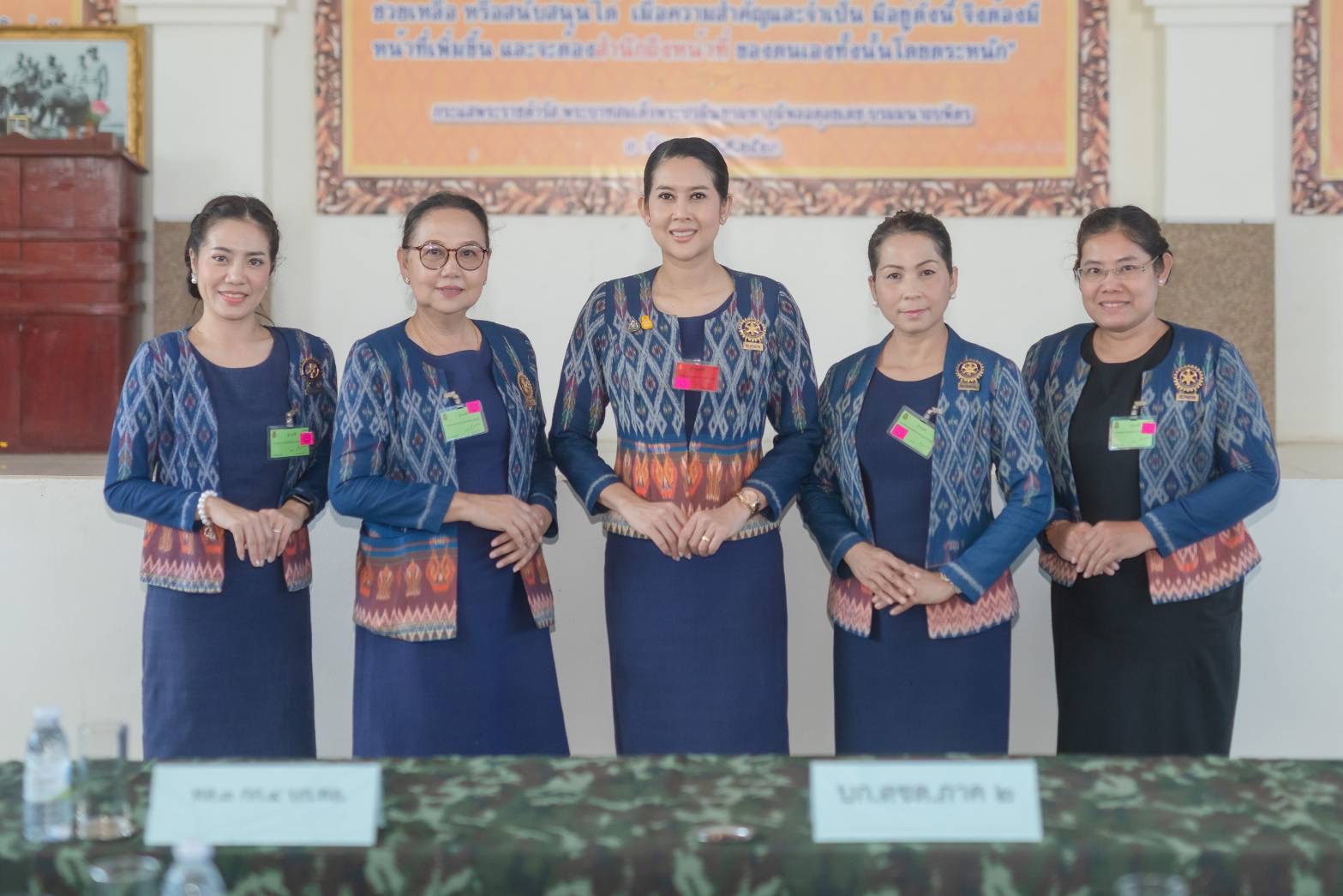 สโมสรโรตารีศิลปคม เฝ้ารับเสด็จสมเด็จพระกนิษฐาธิราชเจ้า กรมสมเด็จพระเทพรัตนราชสุดา